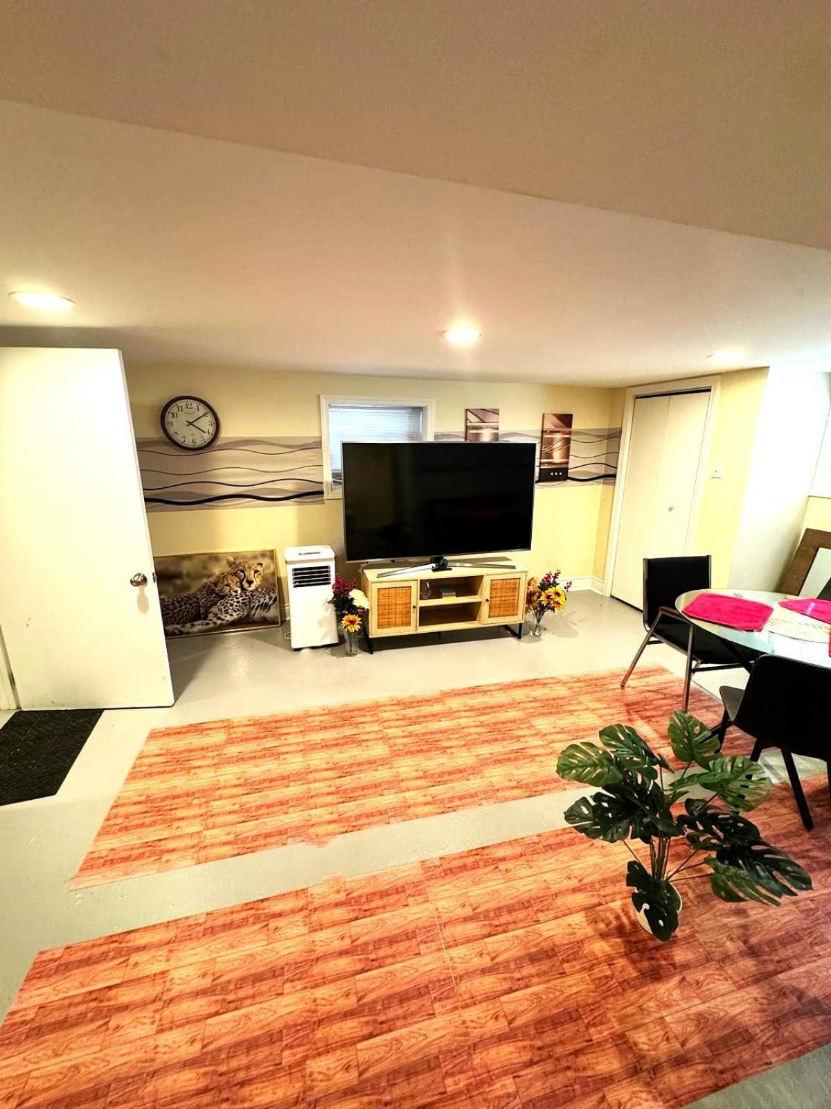 Fully Equipped Cozy 4/5 Br Apartment Chicago Exterior photo